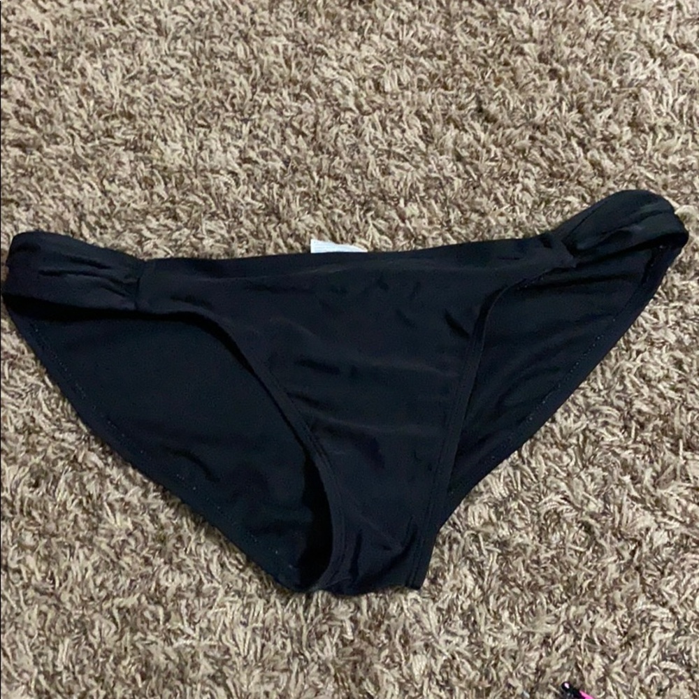 Black bikini bottoms